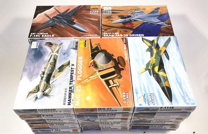 25 PEÇAS 1/144 Modelo de Avião - Desk Setup Computer avaliação e preço